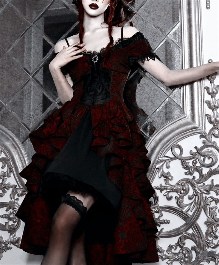 Romantic Goth Fashion Victorian, Gothic Red Wedding Dress, Elegant Vampire Costume, Goth Prom Ideas, Goth Aesthetic Dress, Victorian Gothic Fashion Women, Vampire Aesthetic Outfit Woman, Masquerade Ball Gowns Red, Romantic Goth Outfits Aesthetic