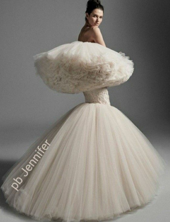 Jennifer Glamorous Wedding Gowns, Krikor Jabotian, Dresses Unique, Fairytale Fashion, Wedding Dresses 2020, Dress Gallery, Mermaid Wedding Dresses, Tulle Tutu, Futuristic Fashion