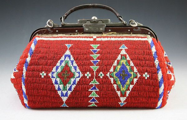 Sioux Beaded Doctor's Bag. Important Native American art for sale on CuratorsEye.com Snap Purse, Beaded Gloves, Aboriginal Education, Doctors Bag, Indian Beadwork, Fiber Crafts, Into The West, Native American Crafts, Cowboys And Indians