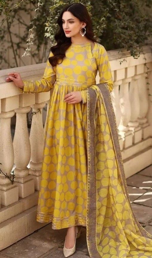 Lawn Long Frock Design 2023, Lawn Maxi Design, Long Lawn Frocks, Lawn Long Frock Design, Long Frock Designs For Women, Long Frock Models, Summer Frock Designs, Long Frocks For Women, Long Frocks Designs