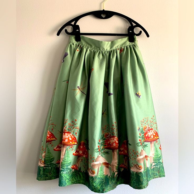 Green Mushroom Skirt Vintage Vintage Relaxed Fit Tops With Mushroom Print, Spring Crew Neck T-shirt With Mushroom Print, Cotton Crew Neck T-shirt With Mushroom Print, Cotton T-shirt With Mushroom Print, Crew Neck, Vintage Cotton T-shirt With Mushroom Print, Vintage Skirt, Vintage Colors, Womens Skirt, Stuffed Mushrooms