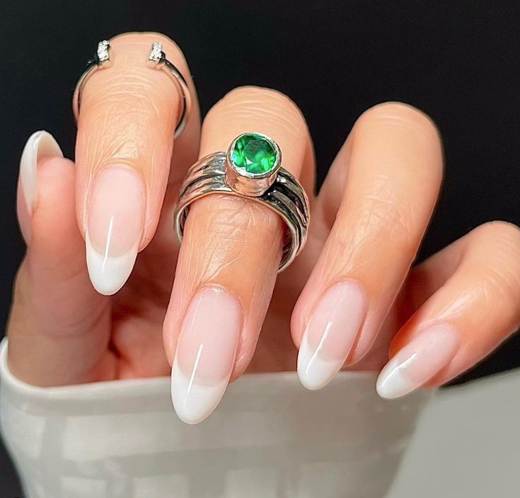 Soft White French Tip Nails, Milky White French, White French Tips, White French Nails, Bright Nail Art, Sheer Nails, White Tip Nails, Milky Nails, Retro Nails