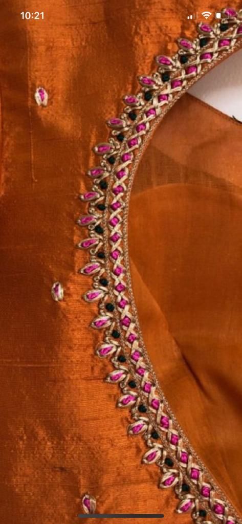 Simple Thread Works For Blouses, Blouse Neckline Embroidery, Embriodary Design Simple For Blouse, Simple Maggam Thread Work Blouses, Boat Neck Maggam Work, Blouse Hand Embroidery Designs Pattern, Latest Hand Embroidery Designs For Blouses, Simple Aari Thread Work, Machine Embroidery For Blouse