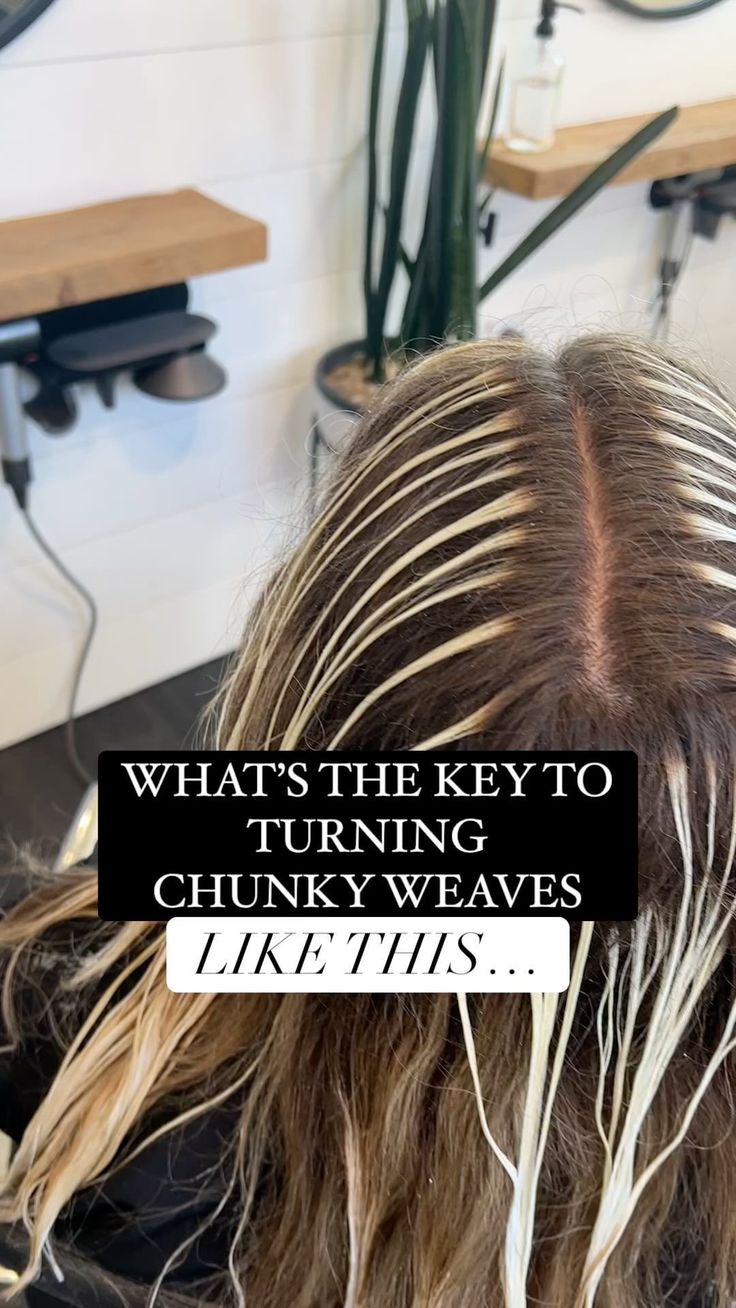 the.blonde.chronicles on Instagram: The key is…. A ROOT MELT! A root melt creates a seamless blend, even over chunky weaves! My 2 MUST do’s for root melting to erase a… Root Melt Balayage, Root Melt Blonde, Melt Balayage, Color Melting Hair, Root Melt, Balayage Technique, Get It Girl, Color Melting, Blonde Balayage