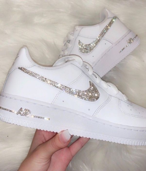 Bedazzled Shoes, Custom Shoes Diy, White Nike Shoes, Nike Shoes Girls, Nike Fashion Shoes, Preppy Shoes, Jordan Shoes Girls, Custom Nike Shoes, All Nike Shoes