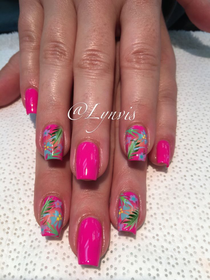 Tropical Nails Havana Nights Nails, Nails For Bali Trip, Luau Nails Designs, Tropical Nail Art Hawaii, Tiki Nails, Carribean Nails, Island Nails Tropical, Luau Nails, Cute 4th Of July Nails