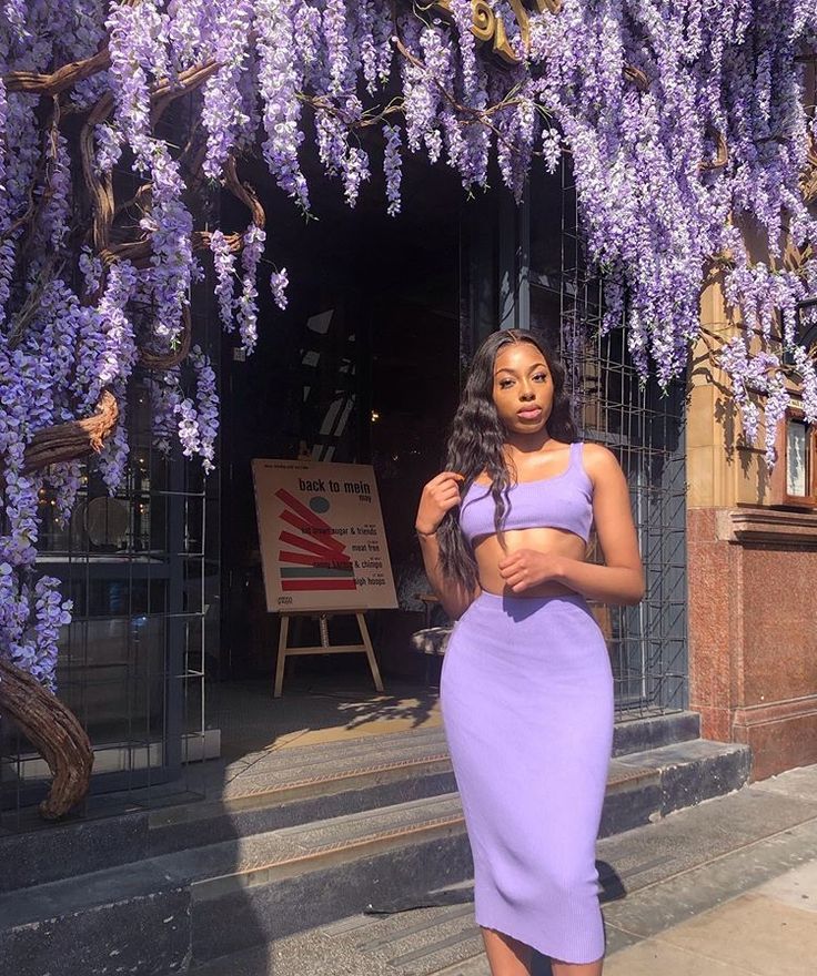 Cute Curly Hair, Prom Dress Two Piece, Two Piece Prom Dress, Two Piece Prom, Vacay Outfits, Black Femininity, Purple Outfits, Piece Prom Dress, Looks Street Style