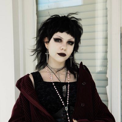 Mel Mercer, Goth Subculture, Alt Makeup, Goth Hair, Smink Inspiration, Punk Hair, Gothic Makeup, Goth Makeup, Dark Makeup