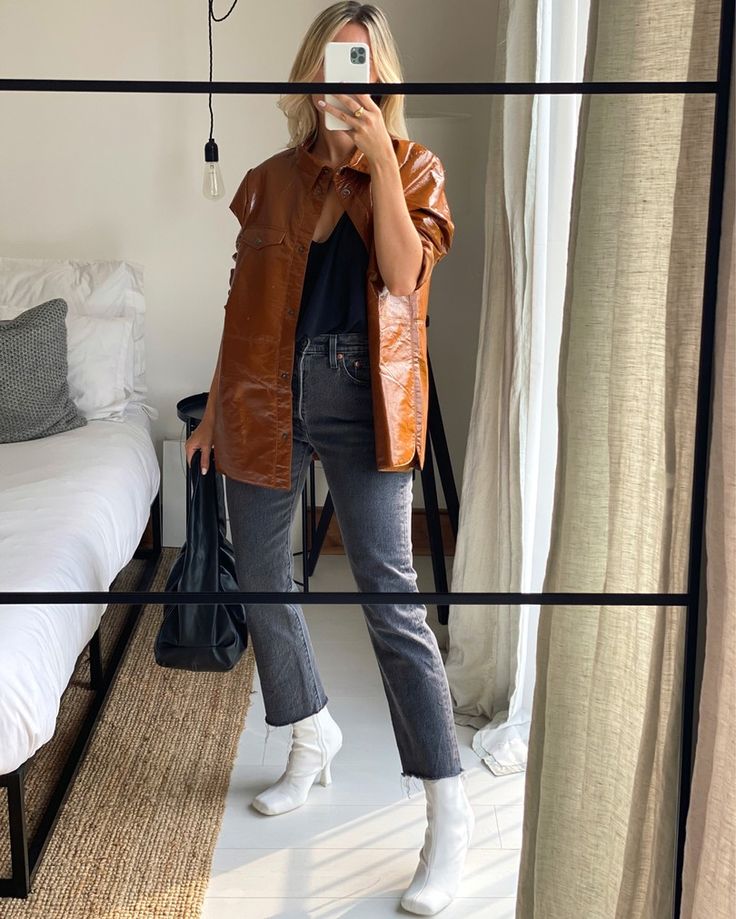 Georgina Lennon, White Heeled Boots, Mobile Web, High Rise Jeans, Ripped Jean, Everyday Outfits, Work Outfit, High Heel, Influencer