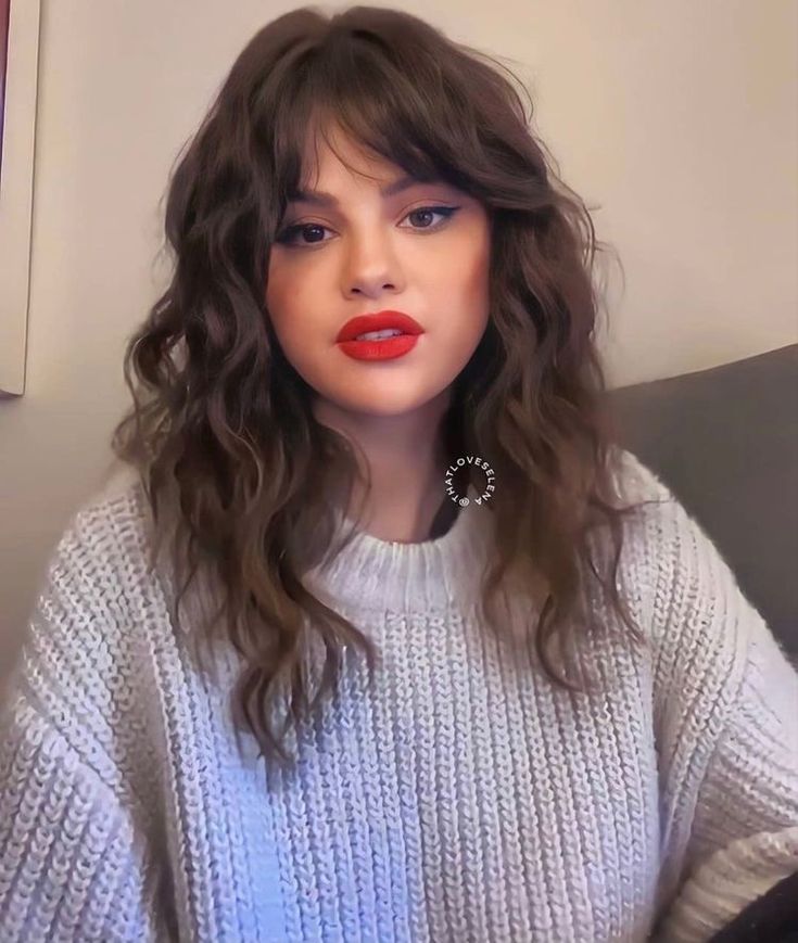 Face Length Hair, Before And After With Bangs, Selena Gomez Haircut Medium, Selena Gomez Hair Short, Plus Size Hairstyles Double Chin, Curly Hair And Bangs, Selena Gomez Hair Color, Selena Gomez Curly Hair, Selena Gomez Haircut