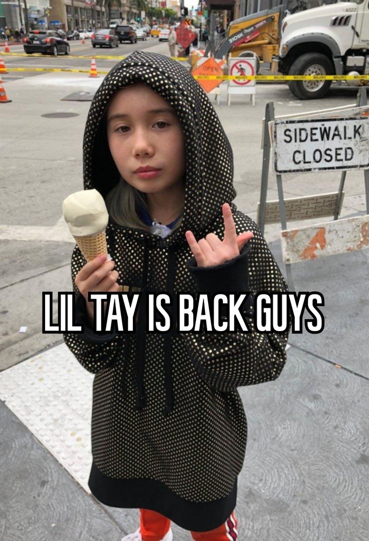 Lil Tay, Whisper Meme, Mood Pics, Famous People, I Laughed, Youtubers, Quick Saves