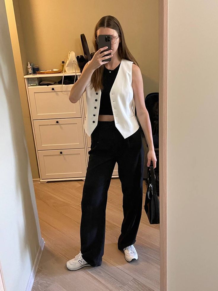 Suit Vest Outfits For Women Jeans, Suit Vest Looks Women Style, Womens Suit Vest Outfit Casual, White Button Up Vest Outfit, White Vest Street Style, White Suit Vest Outfit, Waistcoat Outfit Women Formal, White Button Down Vest Outfit, How To Wear A Suit Vest Women