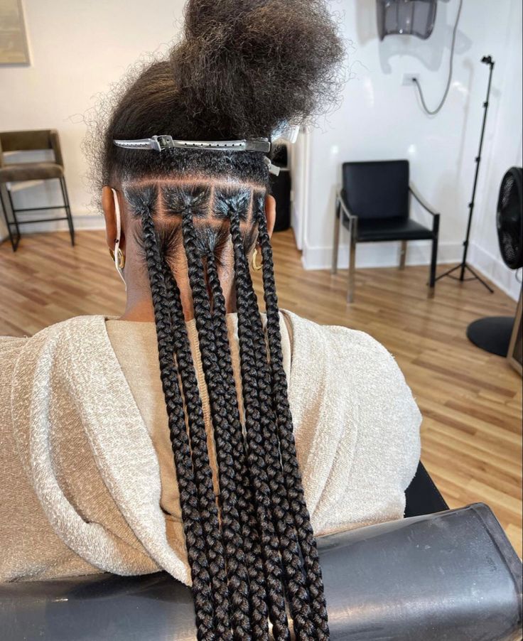 Medium Large Knotless Braids Layout, Medium Knotless Parts, Quick Braid Styles Natural Hair, Large Knotless Box Braids Parting, Medium Large Knotless Box Braids, Medium Large Knotless Braids, Medium Large Knotless, Fake Hair Braids, Medium Sized Box Braids