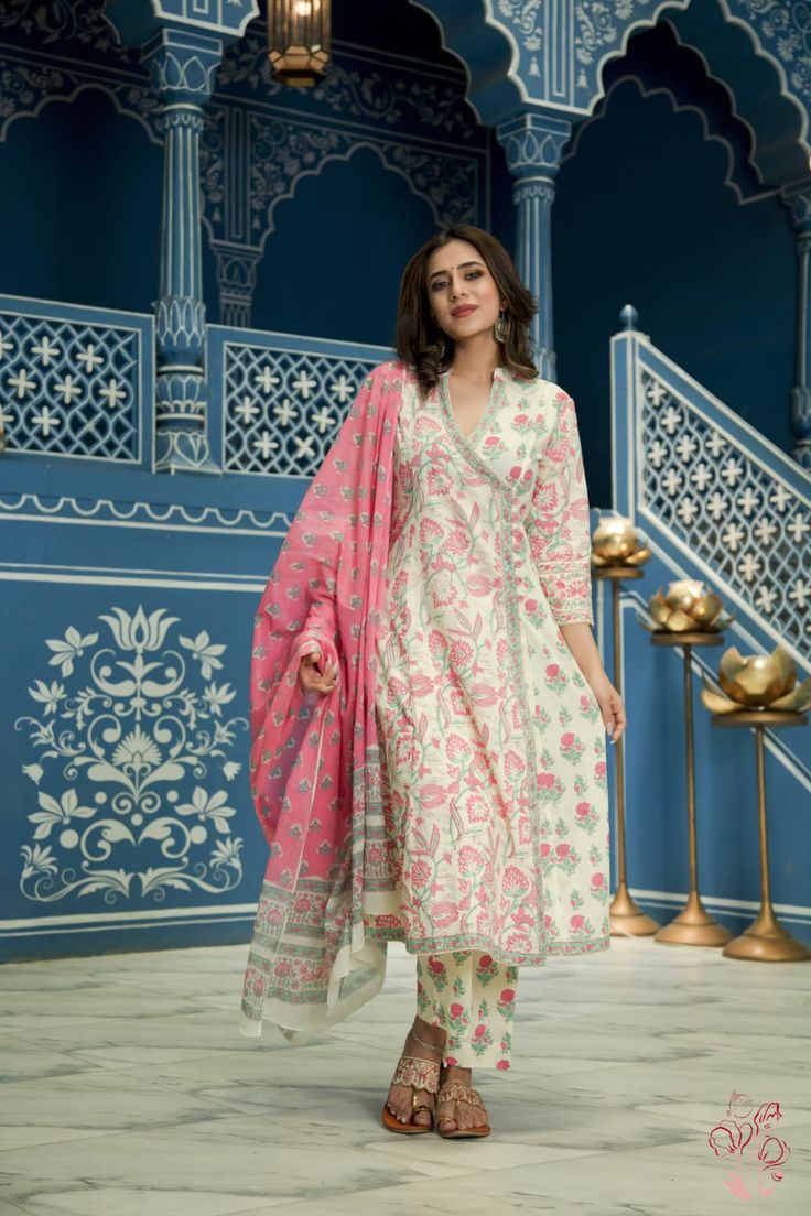 Angrakha in cotton with dupatta Cotton Angrakha Anarkali, Cotton Angrakha Suits, Angrakha Style Kurti Pakistani, Angrakha Style Kurti Straight, Angrakha Kurta For Women, Casual Anarkali, Angrakha Style Kurti, Angrakha Style Anarkali, Angrakha Kurti