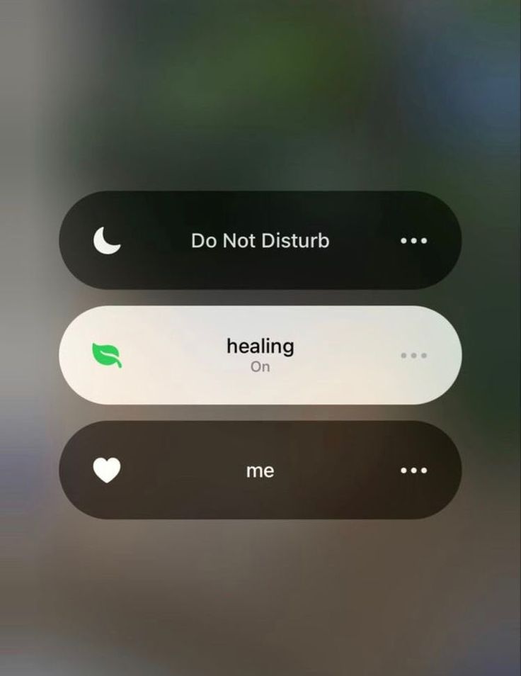 two buttons with the words don't disturb, healing and me