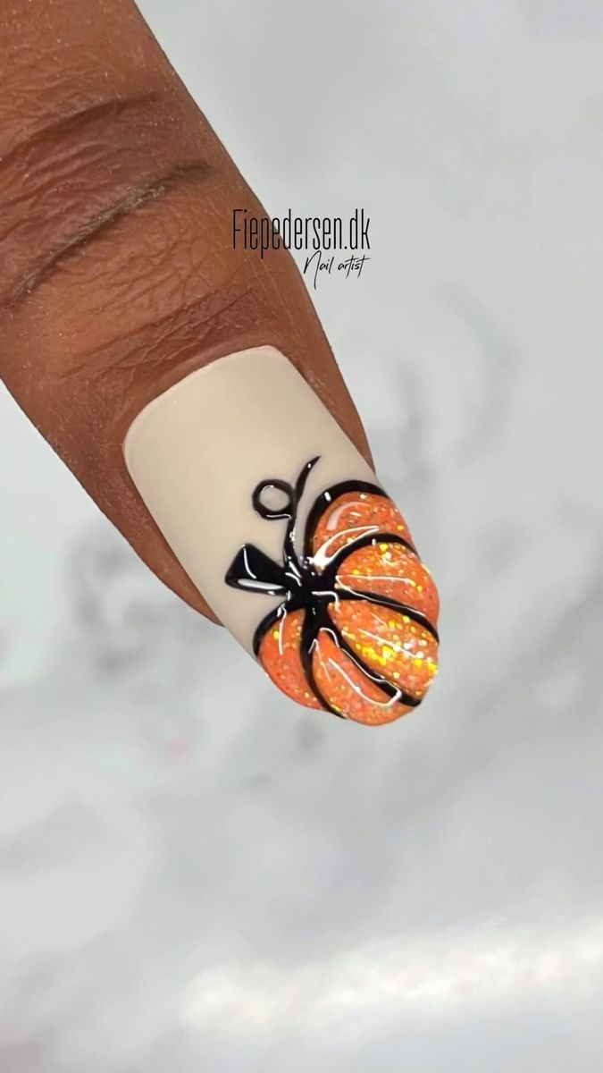 Fie Pedersen on Reels | Richard Carter · Le Monde Halloween Toe Nails, Pumpkin Nail Designs, Pumpkin Nail Art, Halloween Nails Diy, Holloween Nails, Thanksgiving Nail Designs, Thanksgiving Nail, Witchy Nails, Halloween Acrylic Nails