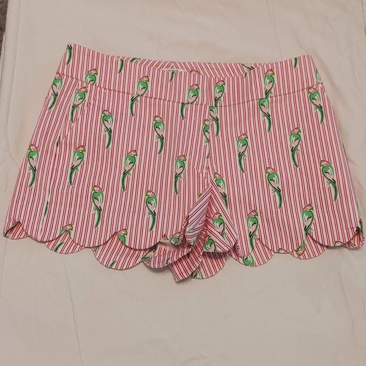 Ladies Nwot Crown & Ivy Scallop Hem Shorts, Pink Stripe W/ Parrots, 4 Petite, Very Cute Summer Staple! 501 Elephant Shorts, Pink Dragonfly, Green Chinos, Paisley Shorts, Dragonflies Design, Scallop Hem, Cotton Chinos, Canary Yellow, Size 8 Women