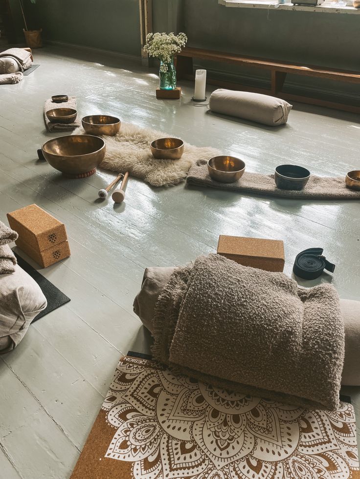 We had a lovely sound healing meditation sessiol at a yoga retreat in Verla, Finland 🧡 #soundhealing #singingbowl #yoga #meditation #yogamat Sound Healing Set Up, Meditation Class Aesthetic, Yoga Set Up, Yoga And Meditation Aesthetic, Spiritual Retreat Aesthetic, Yoga Mood Board, Sound Healing Aesthetic, Yoga Retreat Aesthetic, Holistic Healing Aesthetic