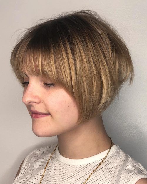 15 Hottest Short Bob with Bangs You’ll See in 2021 Bob Inversat, Bob Fringe, Bob Lung, Bob With Fringe, Graduated Bob Haircuts, Short Bobs With Bangs, Asymmetrical Bob Haircuts, Pixie Bob Haircut, Choppy Bob Hairstyles