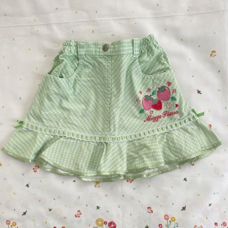 Kawaii Green Outfits, Pink And Green Outfit, Kid Core Outfits, Strawberry Outfit, Fashion Sewing Pattern, J Fashion, Really Cute Outfits, Kawaii Clothes