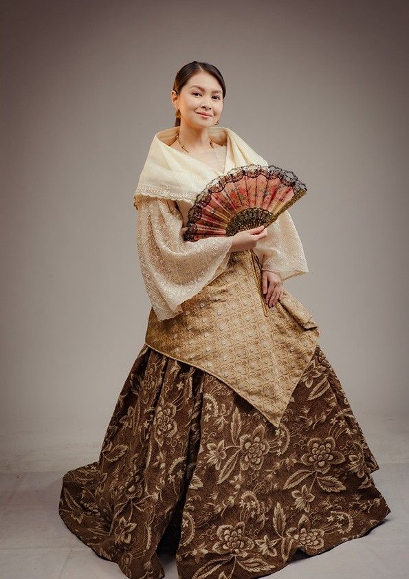 Philippines Clothes, Maria Clara At Ibarra, Filipino Traditional Clothing, Barbie Forteza, Philippines Dress, Philippines Outfit, Modern Filipiniana Dress, Filipino Clothing, Filipino Fashion