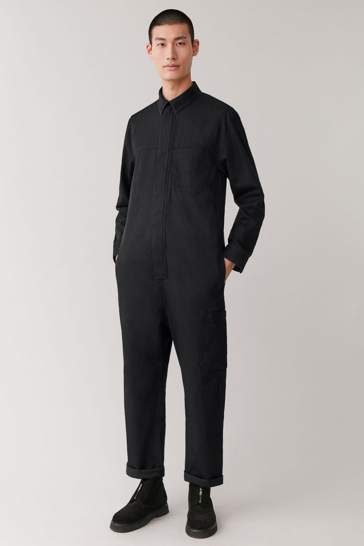 Boiler Suit Outfit, Suit Outfit, Mens Fashion Smart, Jumpsuit Men, Boiler Suit, Grey Trousers, Androgynous Fashion, Cosplay Outfits, Fashion Brand