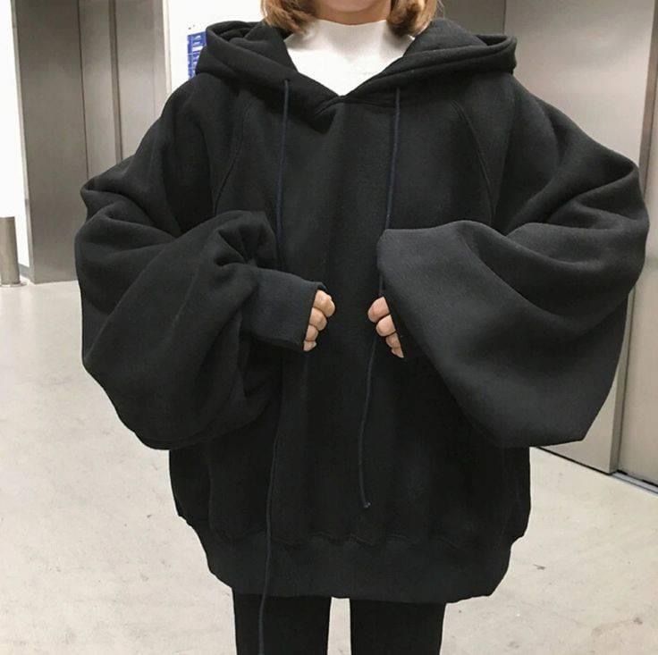 Hoodie Outfit Korean, Oversized Hoodie Outfit, Big Hoodies, Cardigan Blazer, Outfit Korean, Oversized Outfit, Baggy Clothes, Tomboy Style Outfits, Looks Black