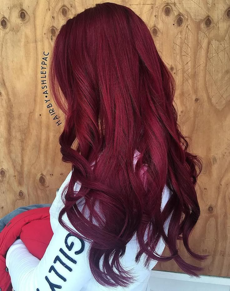 50 Beautiful Burgundy Hairstyles - Hair Adviser Merlot Balayage, Wavy Balayage, Maroon Hair, Wine Hair, Red Hair Inspo, Hair Color Burgundy, Dark Red Hair, Bright Red Hair, Hair Dark