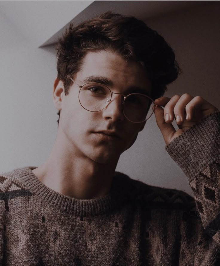 Man Haircut With Glasses, Guys In Glasses Aesthetic, Nerdy Male Face Claims, Hot Brown Haired Guy, Man With Glasses Reference, Guy With Brown Hair And Glasses, Male Glasses Aesthetic, Brown Hair Aesthetic Male, Actors With Glasses