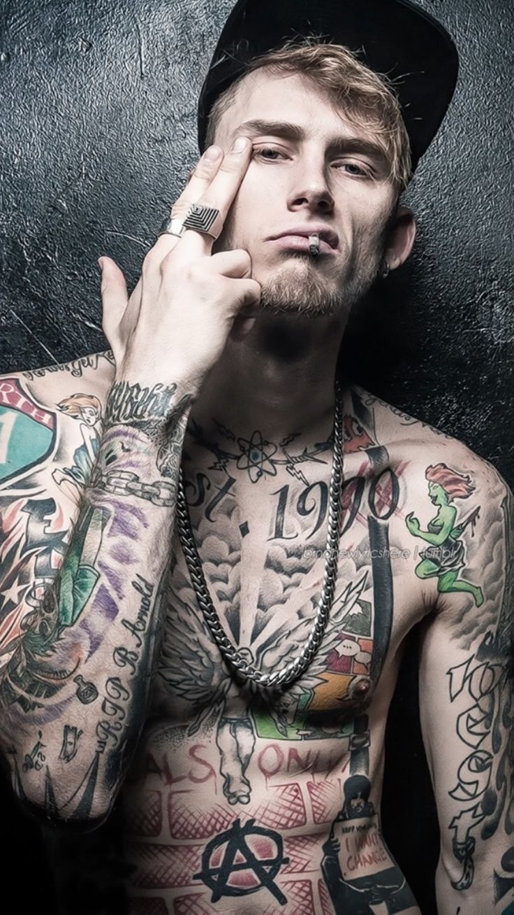 MGK Mgk Wallpaper, Mgk Tattoos, Mgk Lace Up, Colson Baker, Boy Tattoos, Aesthetic Tattoo, Tattoo Stencils, Animal Tattoos, Rose Tattoo