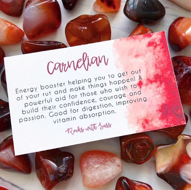 CARNELIAN MEANING KEY WORDS: AMBITION, ENERGY, ACTION Energy booster helping you to get out of your rut and make things happen! A powerful aid for those who wish to build their confidence, courage and passion. Good for digestion, improving vitamin absorption. CARNELIAN AFFIRMATION: I share my gifts with the world with both ease and grace. I have to power to create change. Leo Stone Zodiac Signs, Crystals For Leo, Leo Crystals Stones, Crystals For Leos Zodiac Signs, Zodiac Stones Crystal Healing, Spiritual Crystals, Gemstone Meanings, Crystal Therapy, Crystal Healing Stones