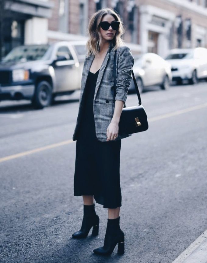 Black Dress And Blazer, Plaid Blazer Outfit, How To Wear Blazers, Blazer Outfits Casual, Casual Party Outfit, Blazer Outfits For Women, Blazer Outfit, Dinner Outfits, Fashion Top