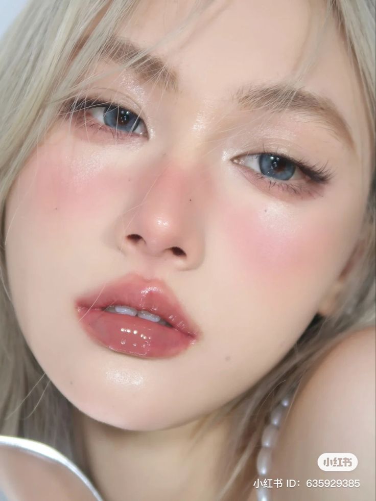 Cold Winter Makeup Look, Cold Makeup Aesthetic, Cold Girl Nails, Cold Makeup Look Winter, Cold Tone Makeup Korean, Cold Girl Makeup Aesthetic, Cold Makeup Look Korean, Innocent Makeup Look, Cold Girl Aesthetic Makeup