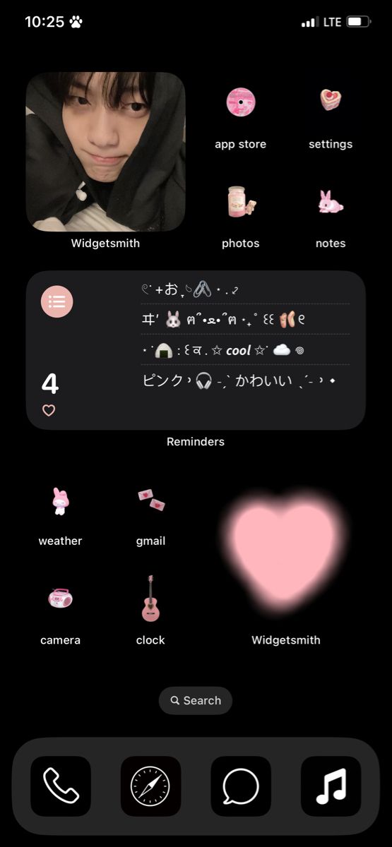 kpop ios 14 phone layout Soobin Homescreen Layout, Soobin Phone Layout, Kpop Widgetsmith Ideas, Kpop Iphone Theme, K Pop Phone Layout, Txt Themed Phone, Txt Ios Layout, Txt Iphone Layout, Phone Layout Ideas Kpop