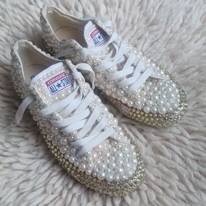 Pre Owned Super Cute Custom Pearl/ Rhinestone Converse Some Bling Missing As In Photos Women's 7,5 Euro 38 Converse Shoes Custom, Rhinestone Converse, Converse Gold, Custom Converse, Shoes Custom, Gold Cream, Cream And Gold, Womens Converse, Converse Shoes