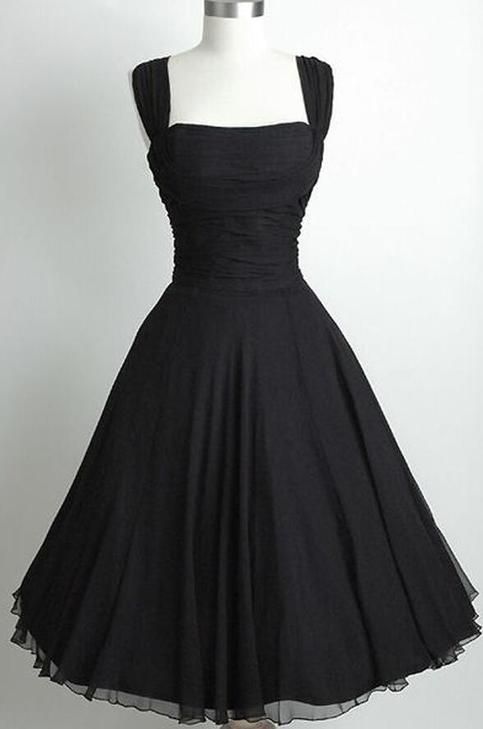 Vintage Black Dresses For Prom Season, Homecoming Dresses Short Black, Vintage Homecoming Dresses, Black Homecoming Dress, Chique Outfits, Vintage Prom, Vintage 1950s Dresses, Black Party Dresses, Prom Dresses Vintage