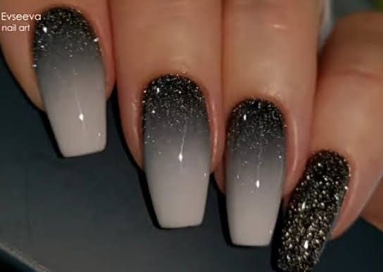 Dark Wedding Nails For Bride, Black And Silver Ombre Nails, Nails To Go With A Black Dress, Black Wedding Nails For Bride, Solar Nails, Silver Nail Designs, Black Nails With Glitter, Unghie Sfumate, Romantic Nails