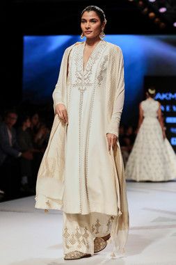 Hand embroidered Kurta Set Anita Dongre Suits, Nikkah Dress, Anita Dongre, Salwar Kamiz, Embroidery Suits Design, Lakme Fashion Week, Indian Fashion Designers, Indian Designer Outfits, Kurta With Pants