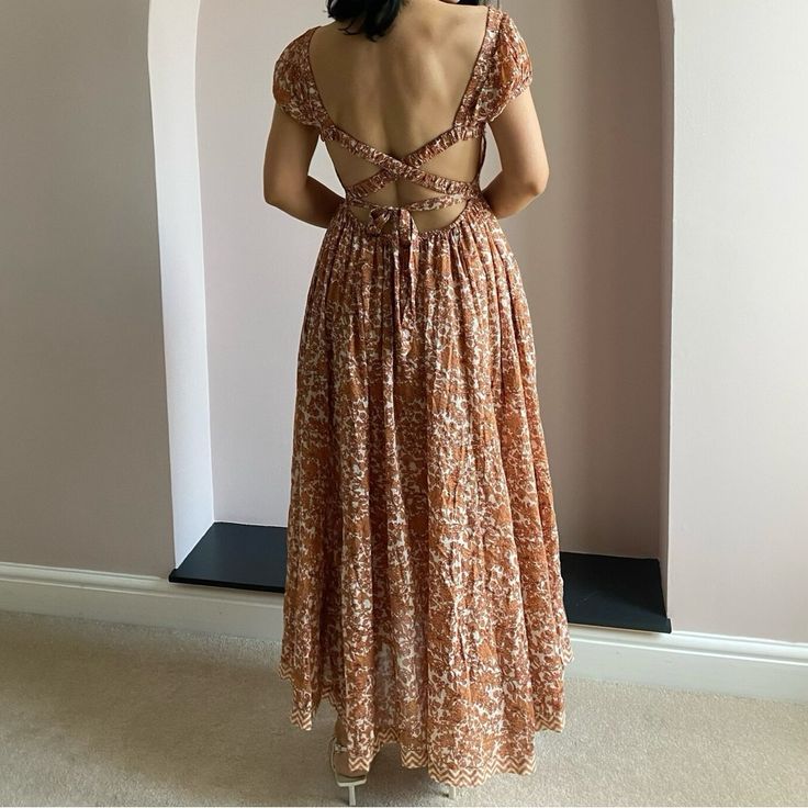 Free People Rust Floral Ultraviolet Maxi Dress. Only Worn Once, So It's Basically Brand New! Womens Casual Outfits, Free People Dresses, Orange White, Ultra Violet, Color Orange, Perfect Dress, Formal Dresses Long, Casual Women, Violet