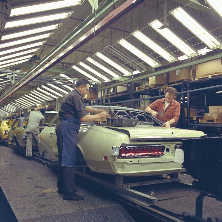 1969 Ford Dearborn Assembly 1970 Cougar on trim li 0401-0435 Henry Ford Museum, Mercury Cars, Carroll Shelby, Auto Repair Shop, Mercury Cougar, German Art, Smooth Walls, Ford Motor Company, Car Dealership