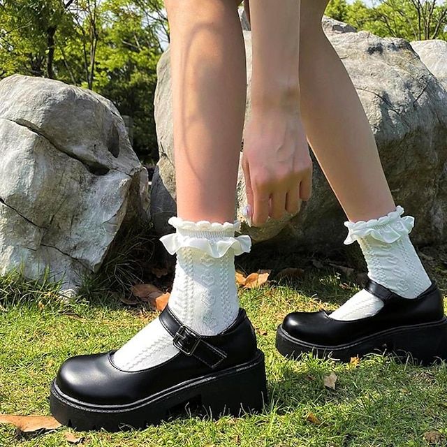 Mary Jane Shoes Black, White Platform Shoes, Zapatos Mary Jane, Platform Shoes Heels, Style Kawaii, Flat Dress Shoes, Platform High Heel Shoes, Heels Platform, Shoes Vintage