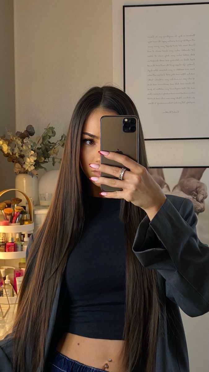 Straight Dark Hairstyles, Long Straight Hair Aesthetic, Middle Eastern Hair, Celeste Aesthetic, Bennett Sisters, Daisy Wolanski, Dark Brown Long Hair, Night Out Hairstyles, Long Straight Black Hair