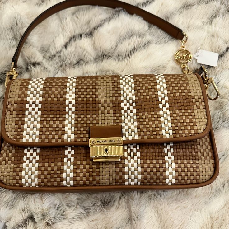 Very Beautiful Brand New Michael Kors Bradshaw Woven Converted Shoulder Bag.This Bag Is Sold Out Everywhere. Michael Kors Bradshaw Bag, Michael Kors Bag Brown, Bags Michael Kors, Michael Kors Bag, Crossbody Bags, Michael Kors, Bag Lady, Shoulder Bag, Brand New