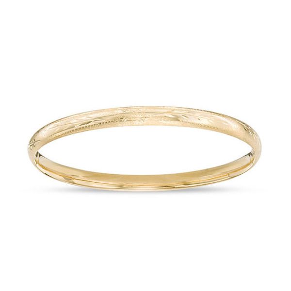 Simply stylish, this fashion bangle bracelet pairs perfectly with her business or casual attire. Crafted in warm 14K gold, this 5.0mm-wide design features decorative engraving and a dazzling Florentine finish. Buffed to a brilliant luster, this 7.0-inch bracelet secures with an extension bar clasp. Gold Bracelet Bangle, Zales Zales, Gold Bangles For Women, Peoples Jewellers, Bangles Style, Gold Bangle Bracelet, Bracelet Bangle, Lovely Jewellery, Casual Attire