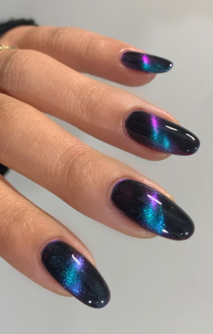 Hera – Starrily Winter Color Nail Designs, Black Red Cat Eye Nails, Dark Nail Inspiration, Goddess Of Marriage, Nails October, Eyes Style, Polished Nails, October Nails, Nail Time