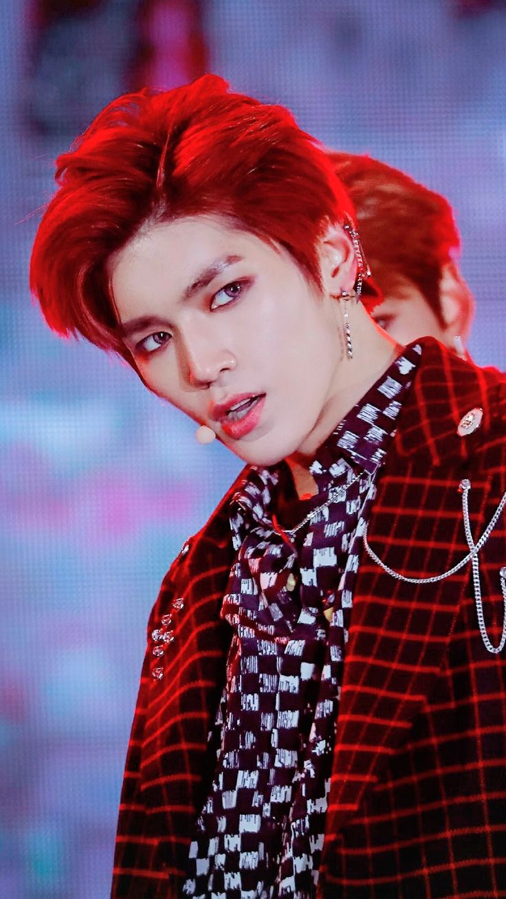 Natural Eyebrows Growth, Eyebrow Slits, Eyebrow Growth, Lee Taeyong, Nct Taeyong, Pop Idol, Red Aesthetic, Elvis Presley, Chanyeol