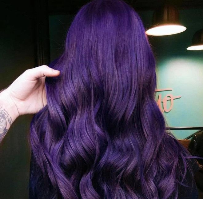 Dark Purple Hair Color, Dark Purple Hair, Dyed Hair Purple, Violet Hair, Dyed Hair Inspiration, Hair Color Purple, Pretty Hair Color, Peinados Fáciles Para Cabello Corto, Dye My Hair