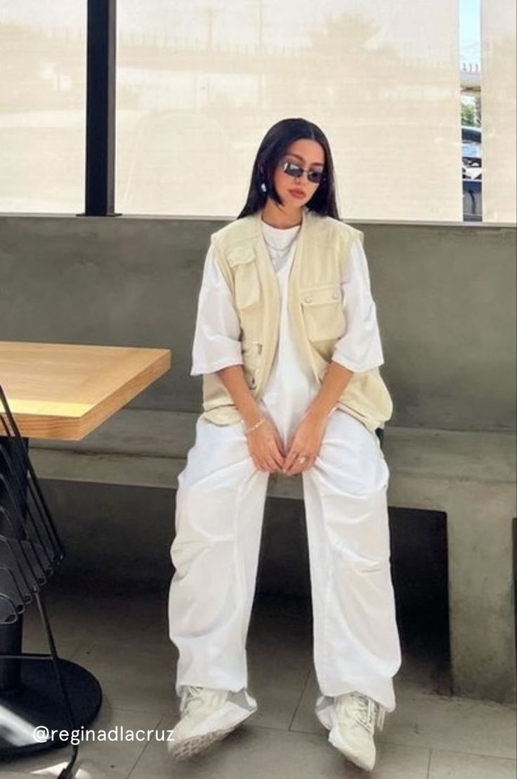 Outfits With Vests For Women, Summer Baddie Outfits, Modest Streetwear, Summer Baddie, Modest Casual Outfits, Tomboy Style Outfits, Hip Hop Outfits, Blog Article, Streetwear Fashion Women