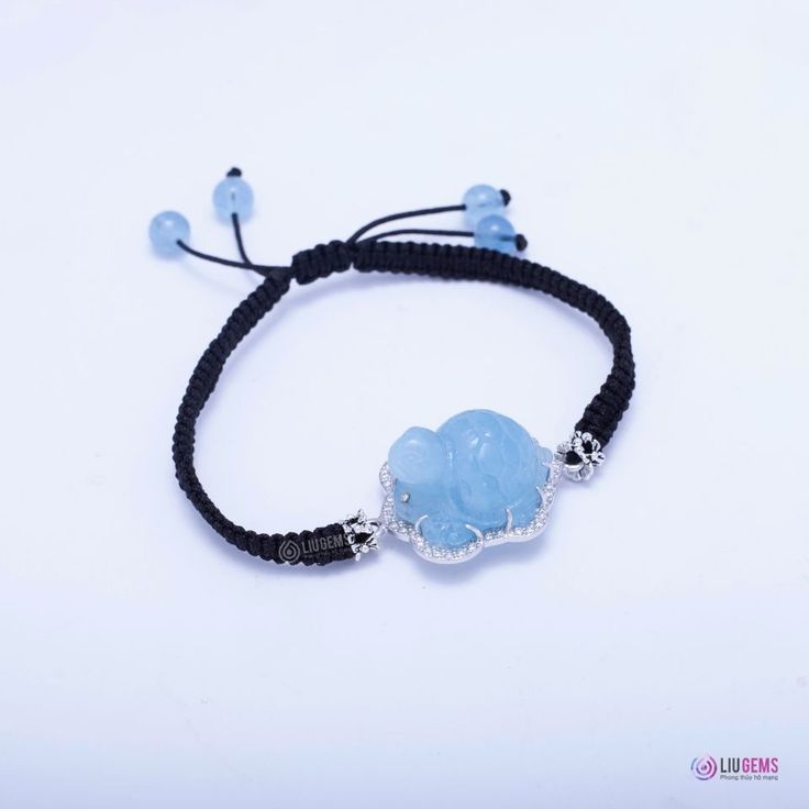 Mẫu Vòng tay mix rùa kim quy đá aquamarine đặc biệt nhất của Liugems #liugems #Bracelets #phongthuy #aquamarine #rua #hoamaudon #turtle Plant Sketches, Girly Jewelry, Aquamarine, Crystals, Stone, Electronic Products