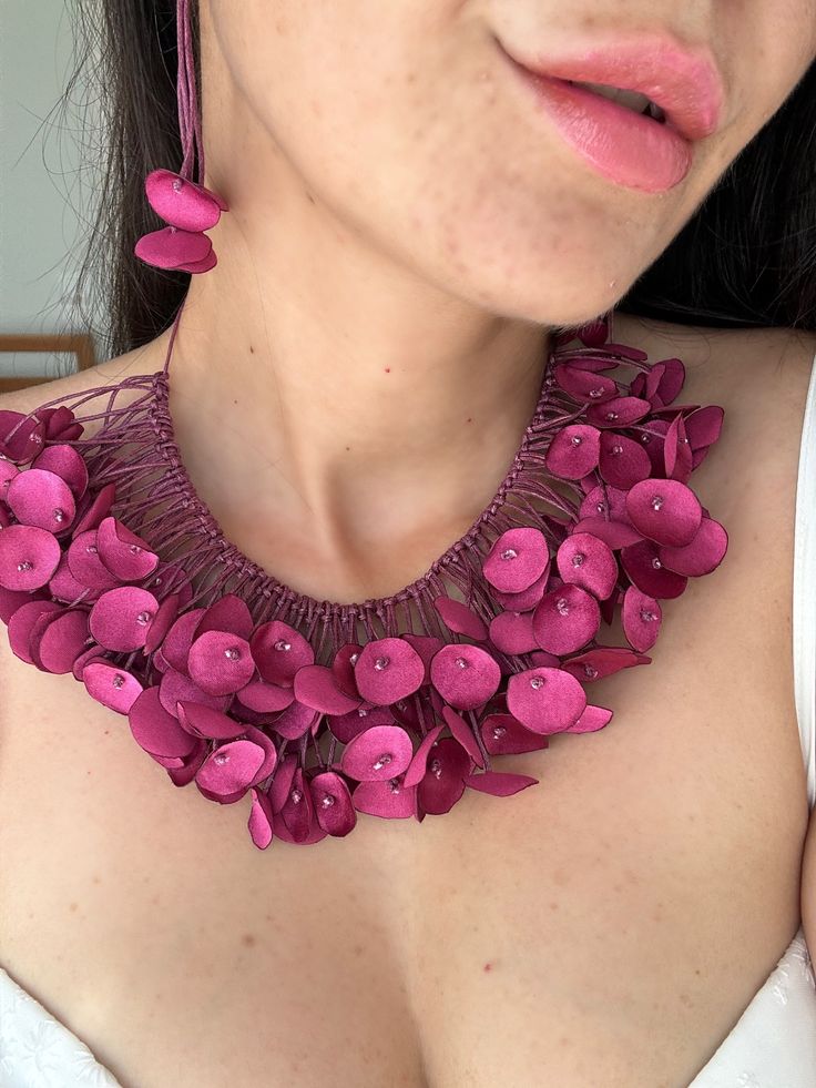 Here is a set consisting of a light necklace and earrings, the density is made by hand by me, starting from the idea, production and assembly, in a bright summer color pink fuchsia, in such a necklace you will definitely not remain unnoticed and will receive thousands of compliments. The necklace and earrings are made of fabric, collected on a thick cord, with metal clasps, the length of the necklace can be adjusted. A wonderful gift for yourself, friends, relatives. Handmade Pink Necklace For Summer, Fabric Necklaces Ideas, Crazy Necklaces, Fabric Jewellery Handmade, Fabric Necklace Diy, Collar Rosa, Necklace Fabric, Light Necklace, Diy Fabric Jewellery